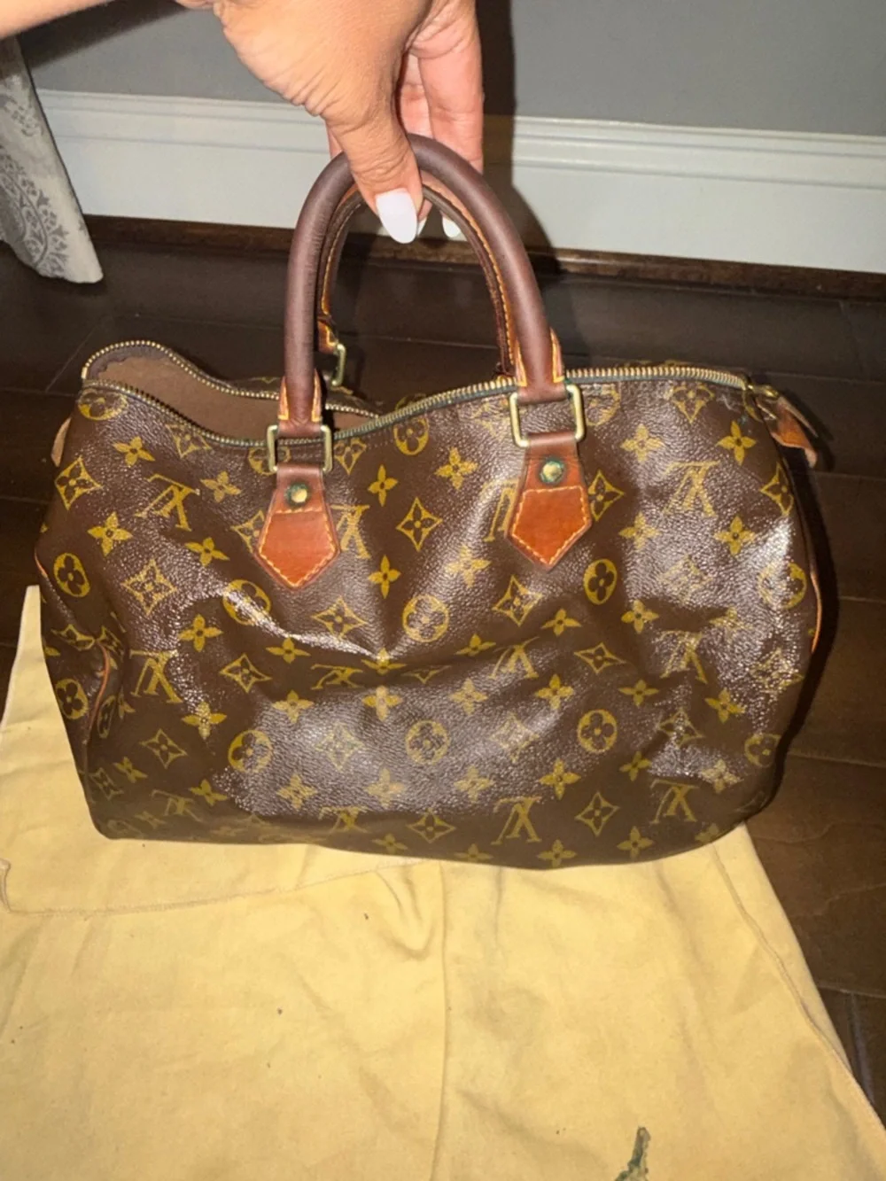 Authentic Louis Vuitton Speedy “35” Brown Monogram Canvas Handbag - Picture 9 of 10